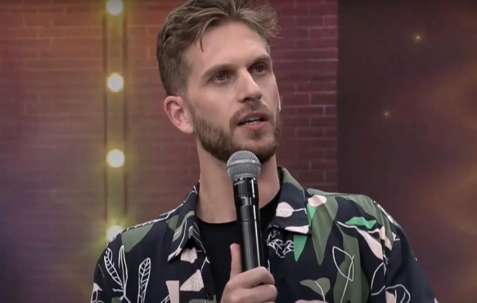 Humorista francês Paul Cabannes em dupla apresentação de “Alma de ...